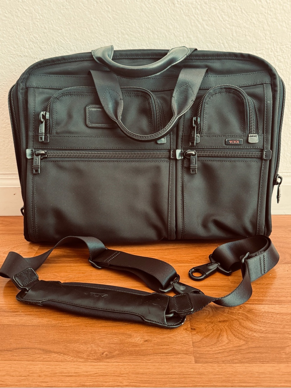 Tumi Black Alpha 26114DH Compact Briefcase